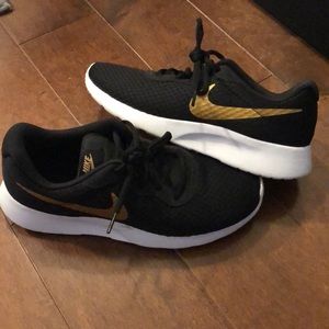 Nike sneakers like 🆕